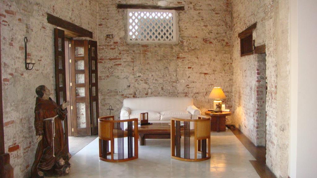 Hotel Torre Del Reloj Cartagena Habitación foto
