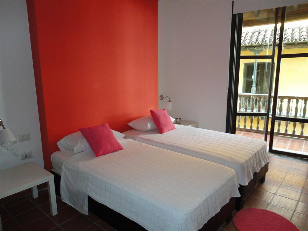 Hotel Torre Del Reloj Cartagena Habitación foto